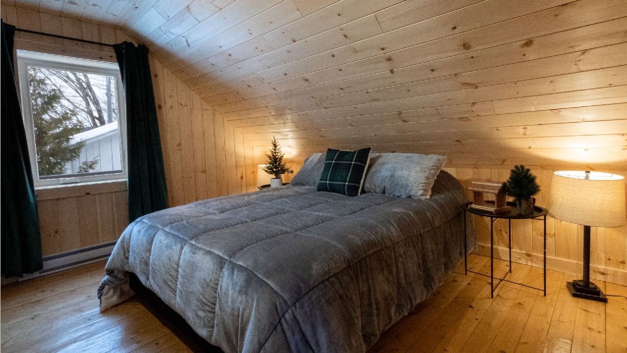 Photo of Bedroom in Saint-Leonard-de-Portneuf