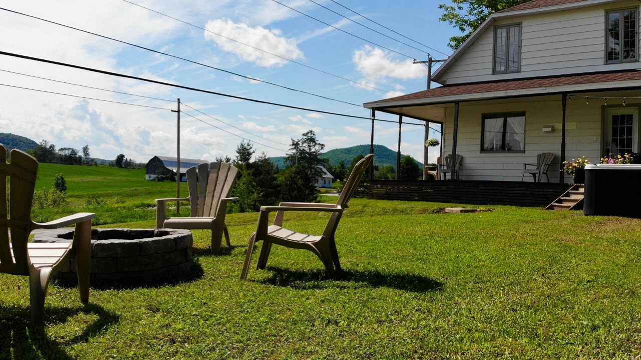 Photo of Patio Balcony in Saint-Leonard-de-Portneuf