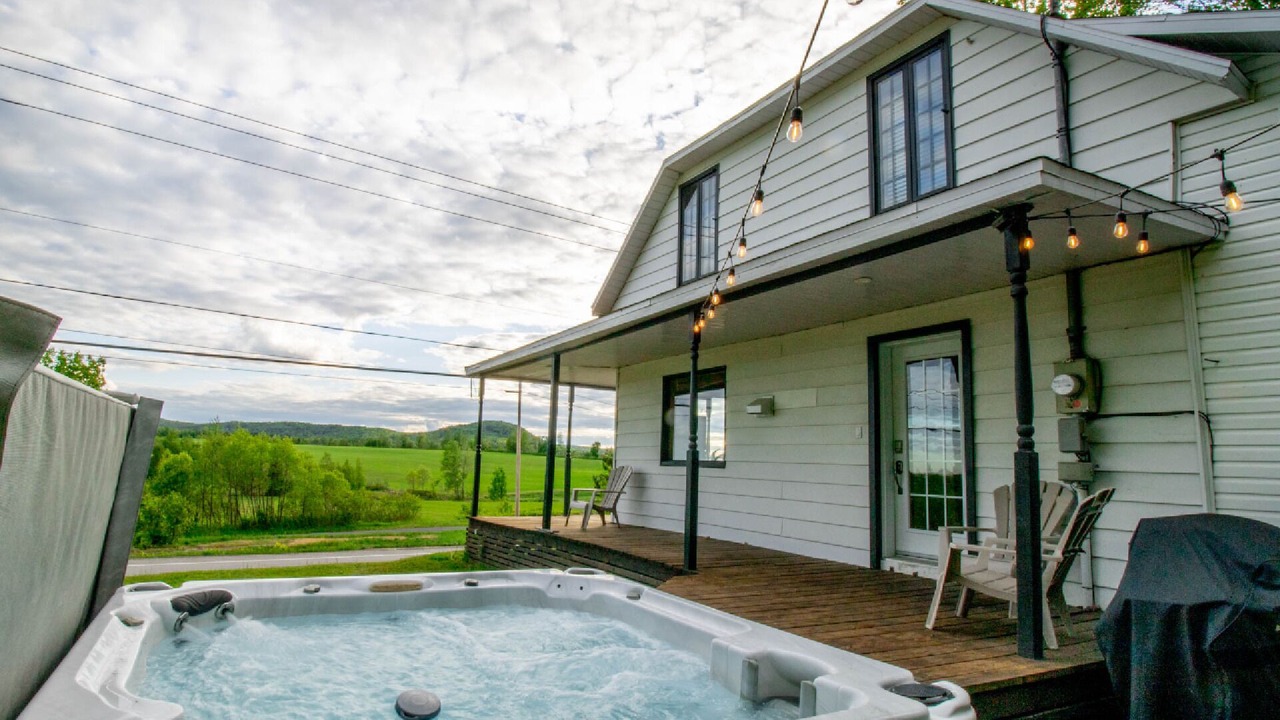 Photo of Patio Balcony in Saint-Leonard-de-Portneuf