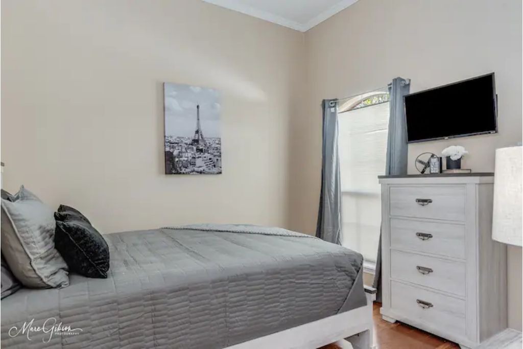 Photo of Bedroom in Shreveport