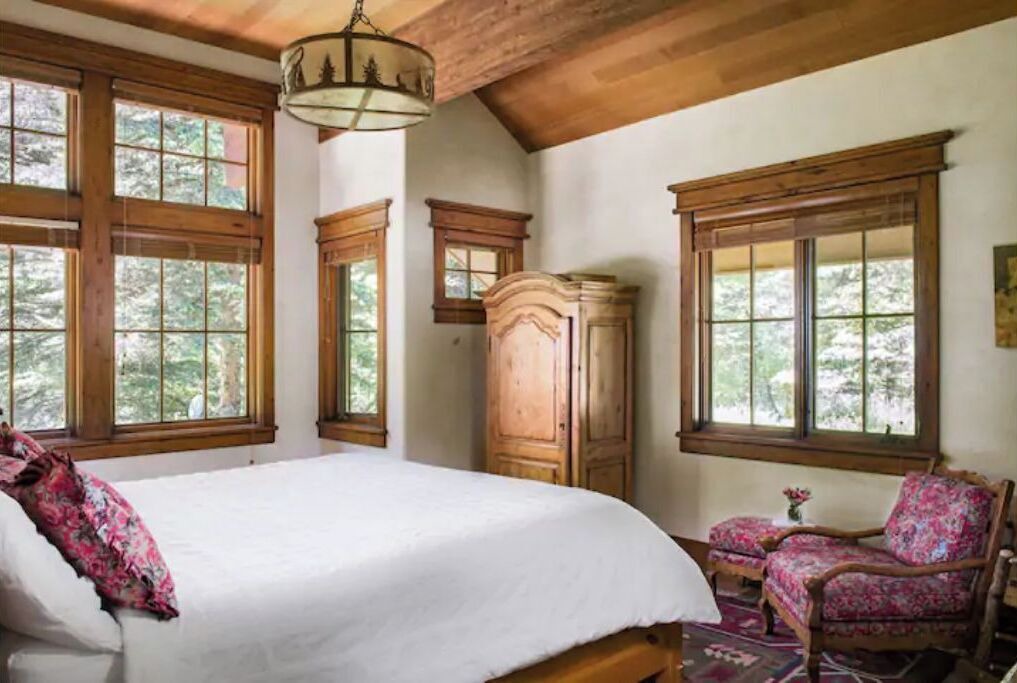 Photo of Bedroom in Jackson