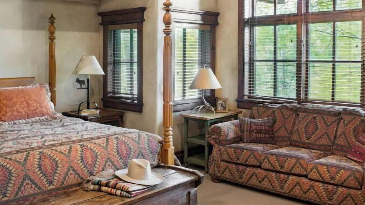 Photo of Bedroom in Jackson