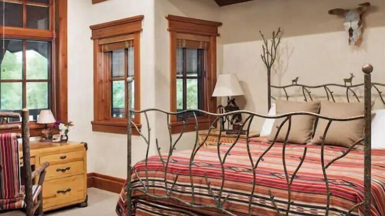 Photo of Bedroom in Jackson