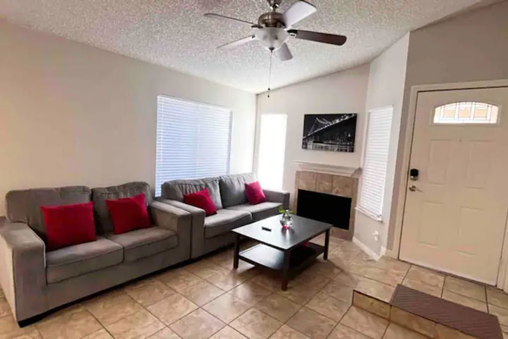 Photo of Livingroom in Summerlin