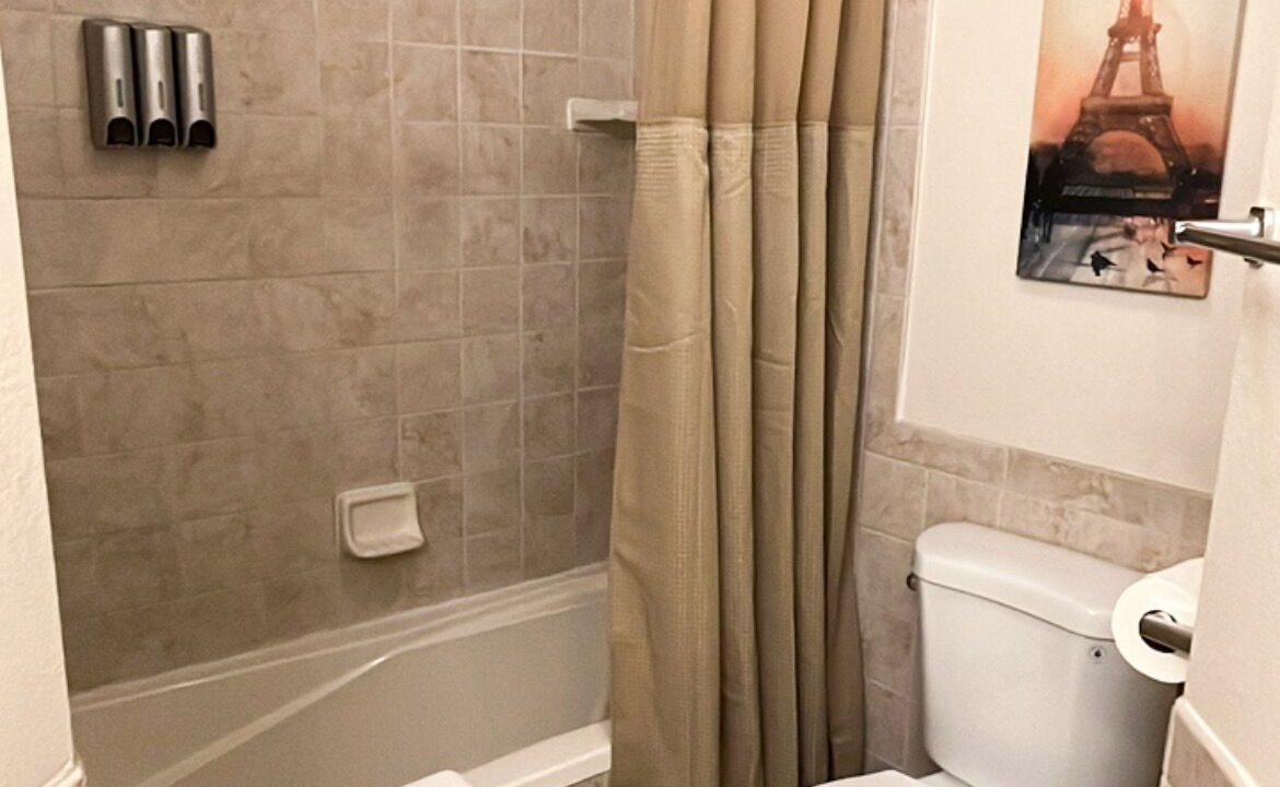 Photo of Bathroom in Summerlin