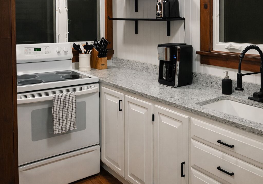 Photo of Kitchen in Penn Lake Park