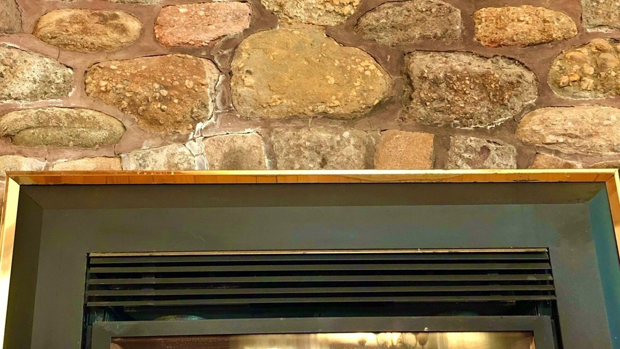 Photo of Livingroom in Penn Lake Park