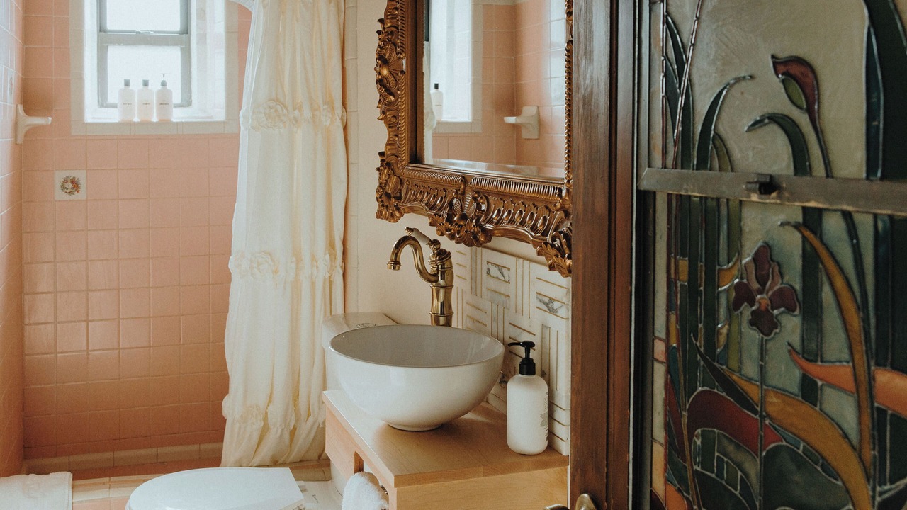 Photo of Bathroom in Old Town