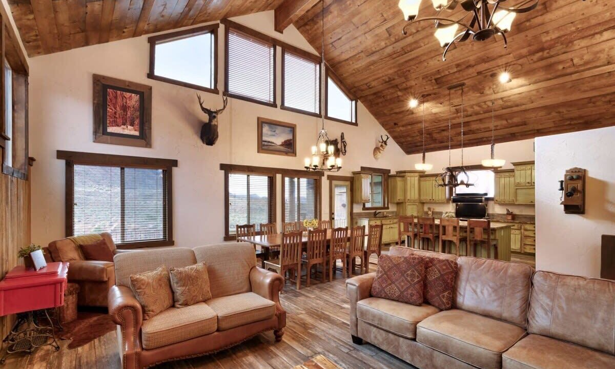 Photo of Livingroom in Moab South Valley