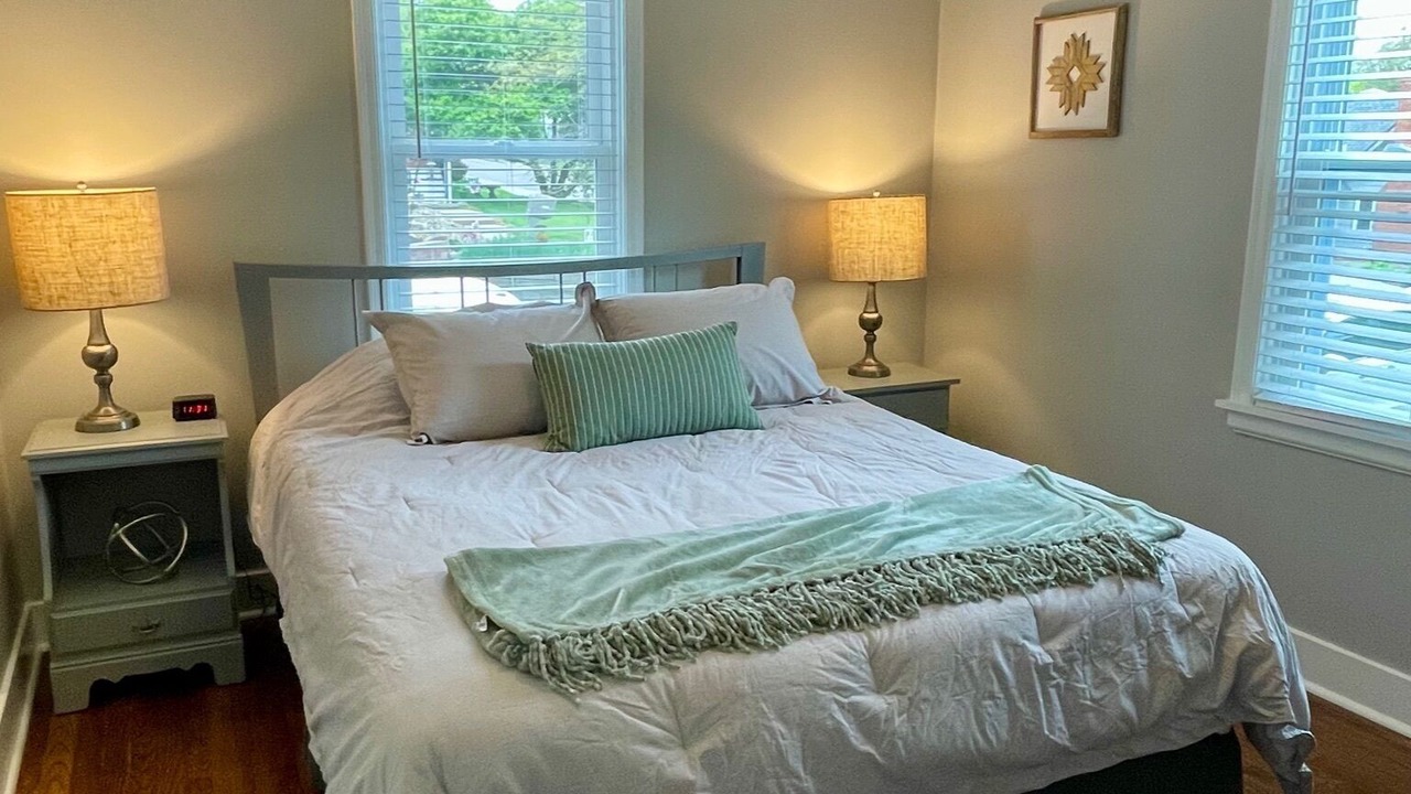 Photo of Bedroom in Merriam