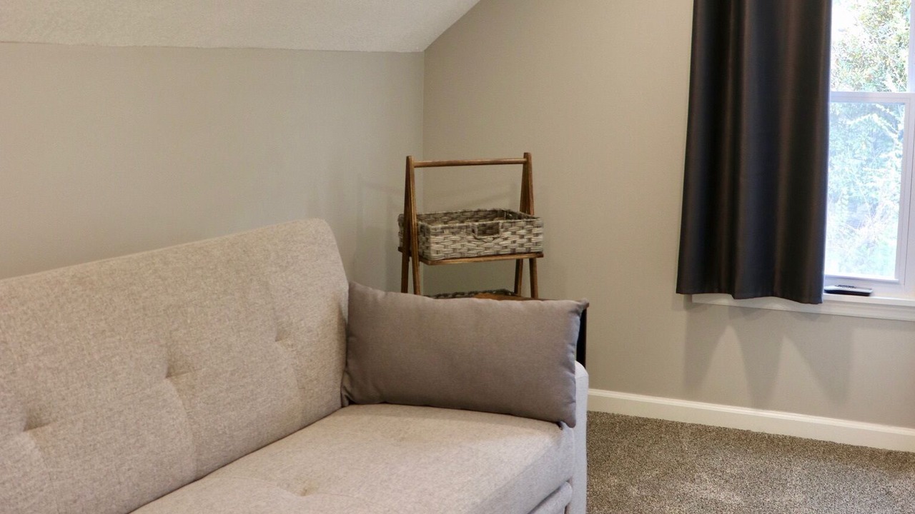 Photo of Livingroom in Merriam