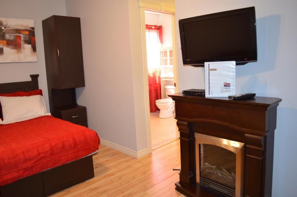 Photo of Bedroom in Rouyn-Noranda