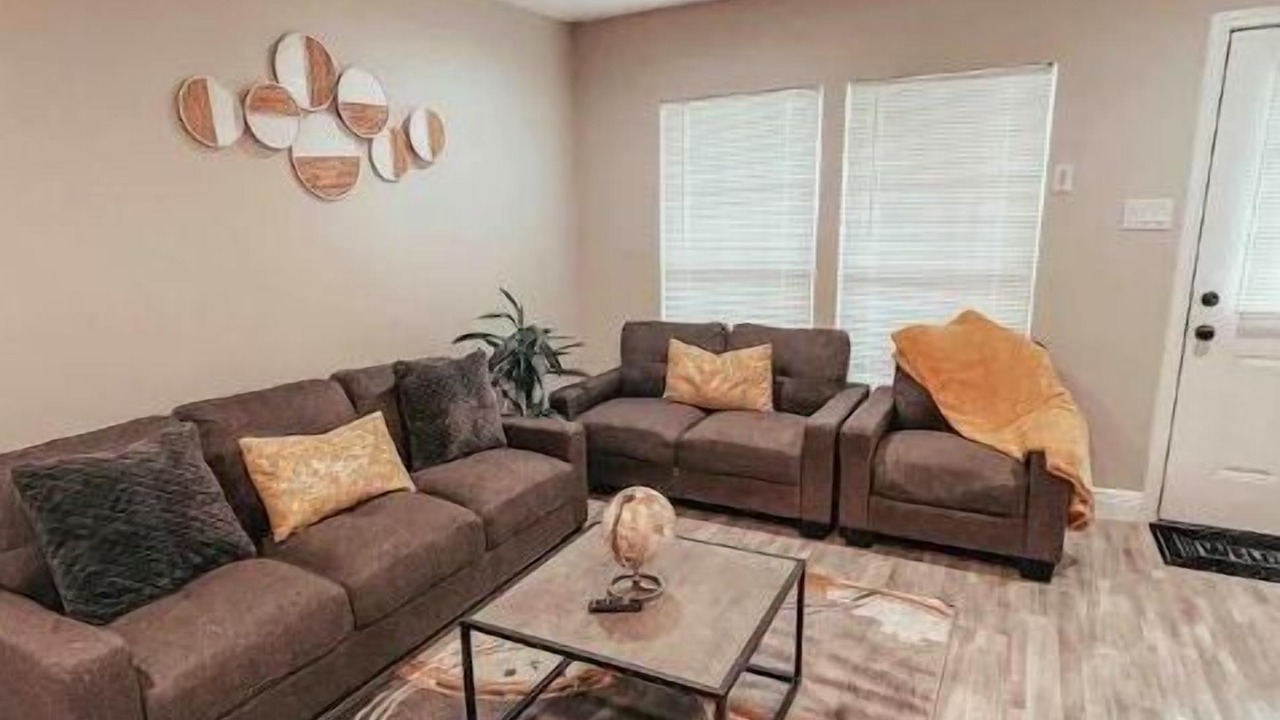 Photo of Livingroom in OST - South Union