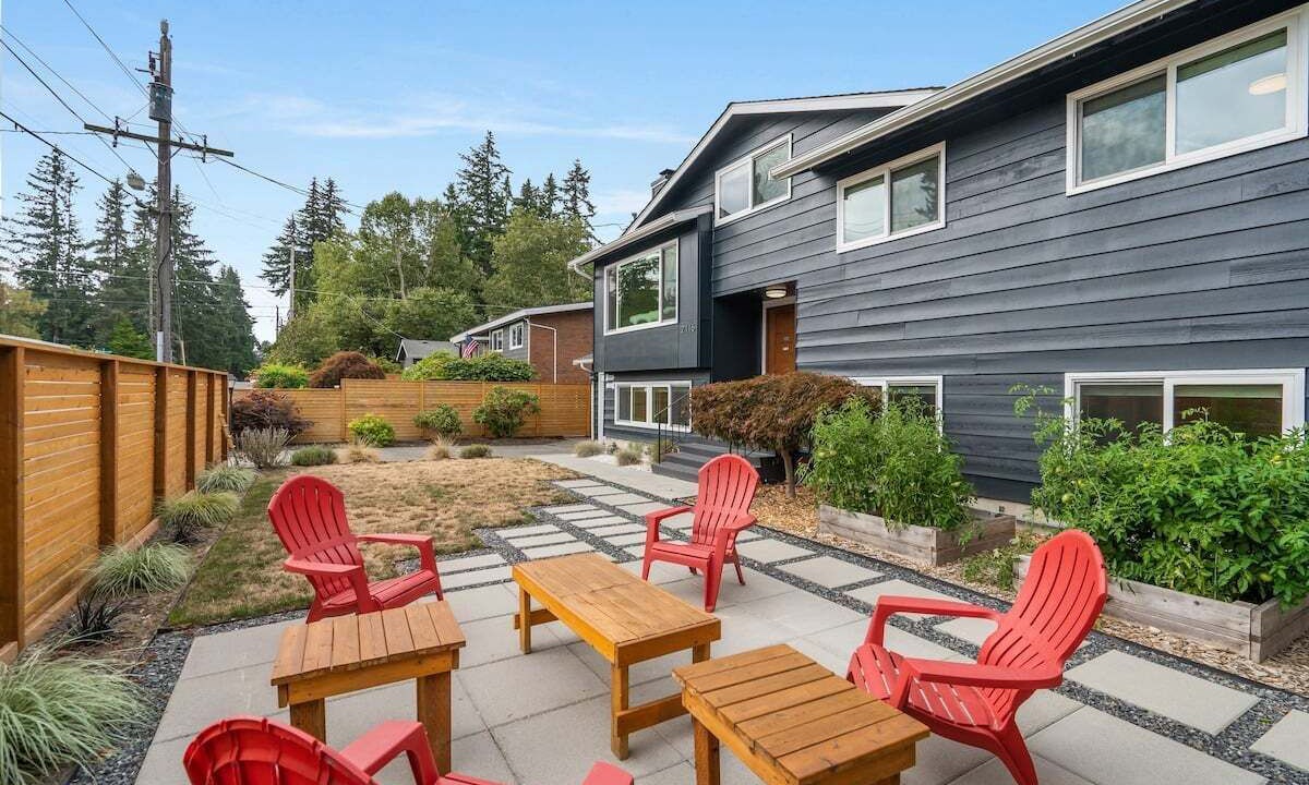 Photo of Patio Balcony in Shoreline