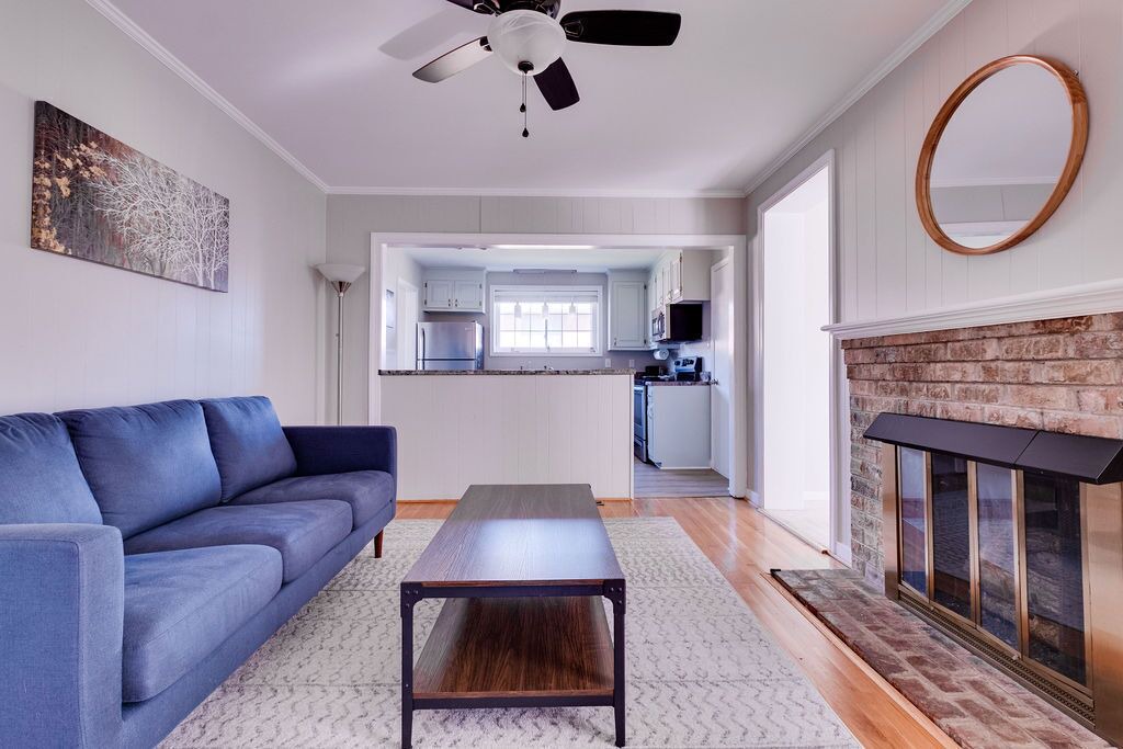 Photo of Livingroom in Richmond