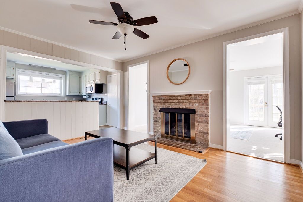Photo of Livingroom in Richmond