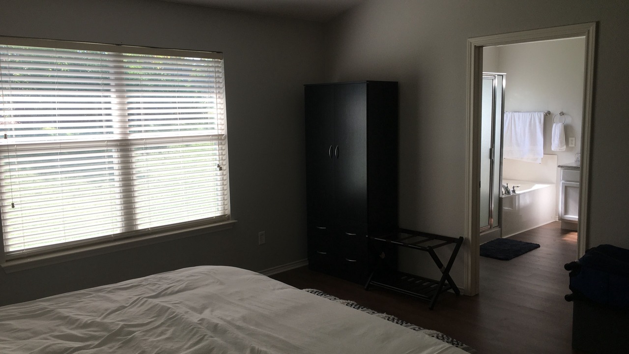 Photo of Bedroom in Hewitt