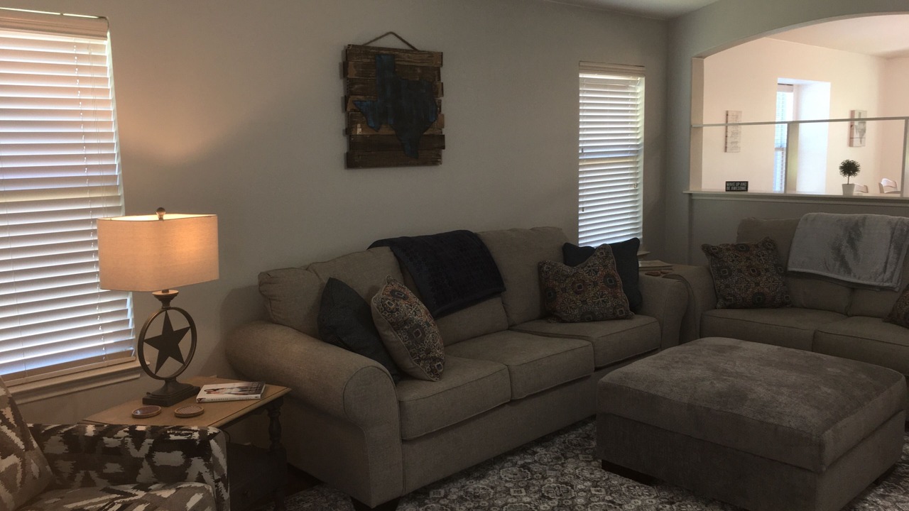 Photo of Livingroom in Hewitt