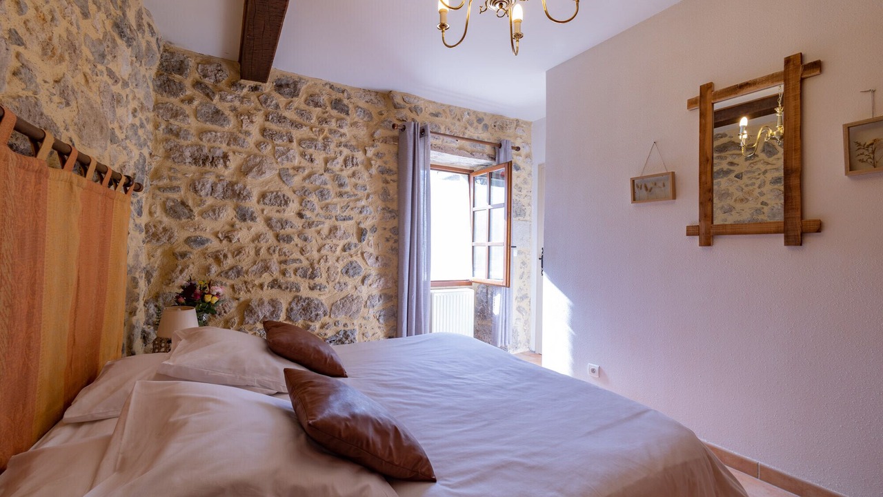 Photo of Bedroom in Nerac