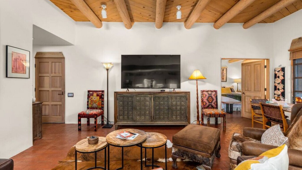 Photo of Livingroom in Quail Run
