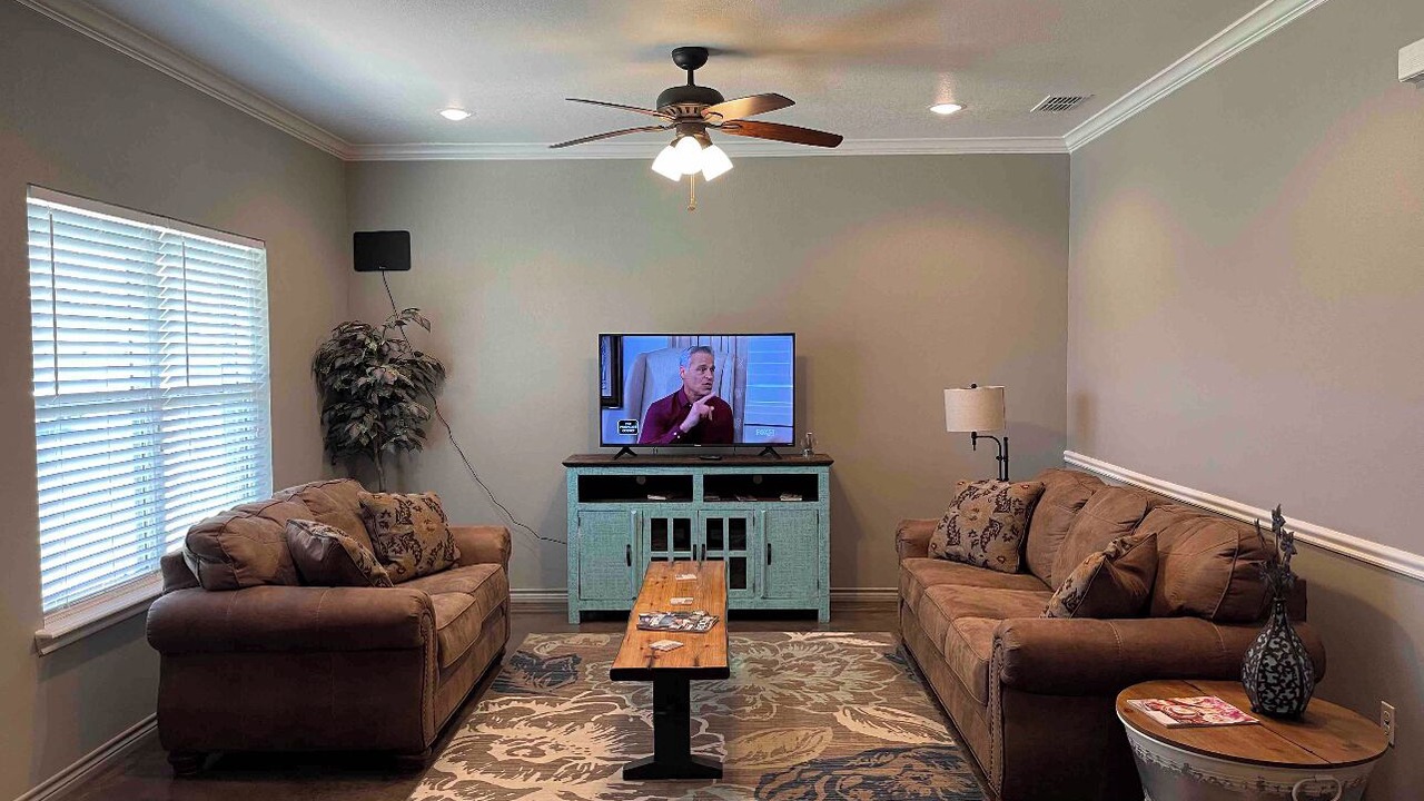 Photo of Livingroom in Tyler