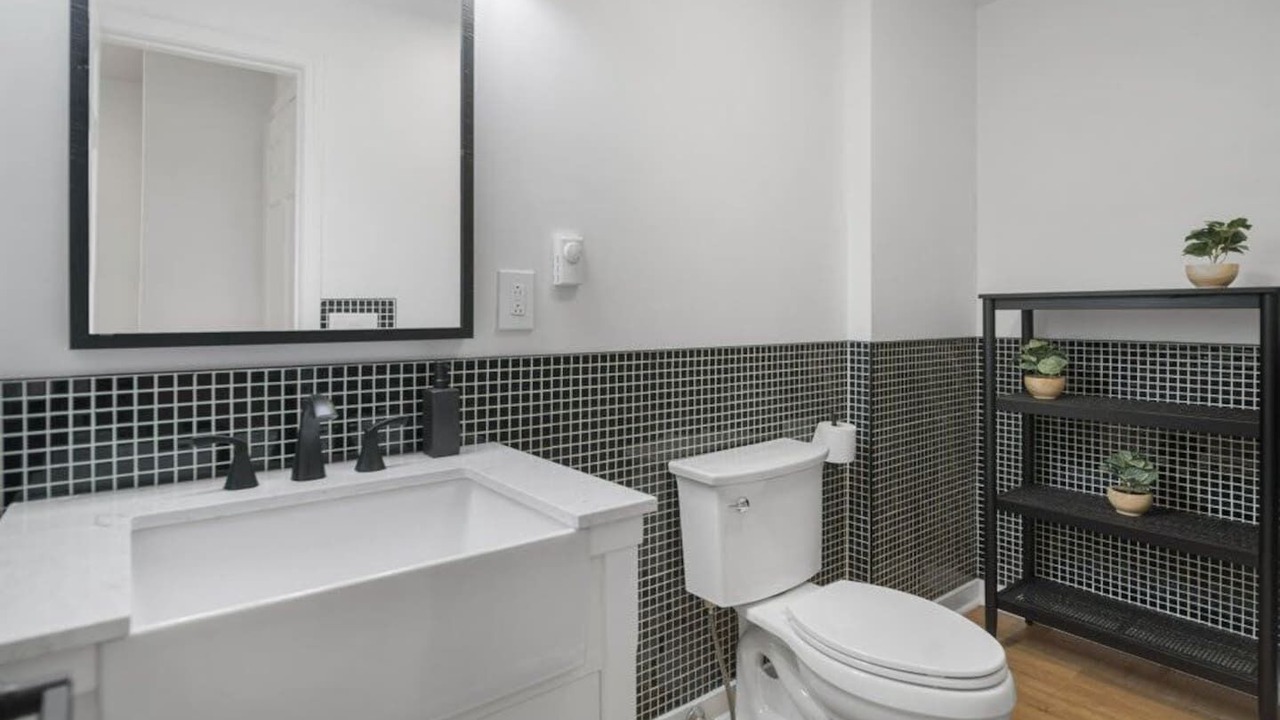 Photo of Bathroom in Ovid