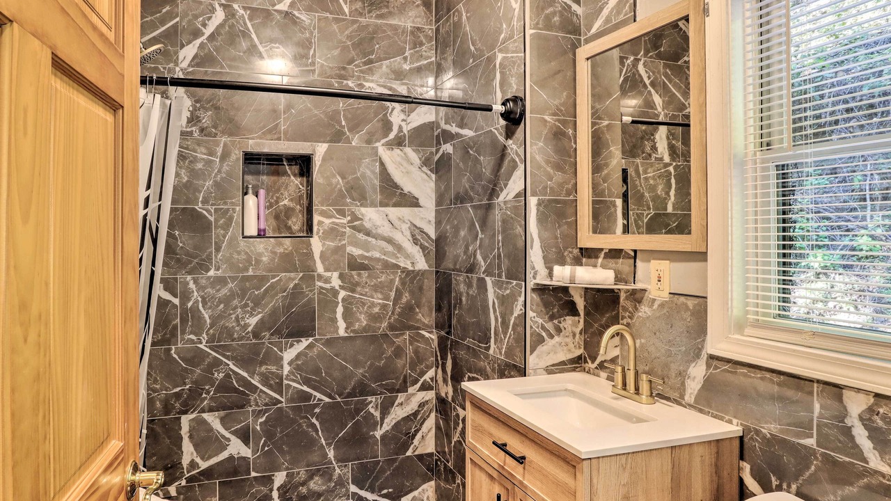 Photo of Bathroom in Ellijay
