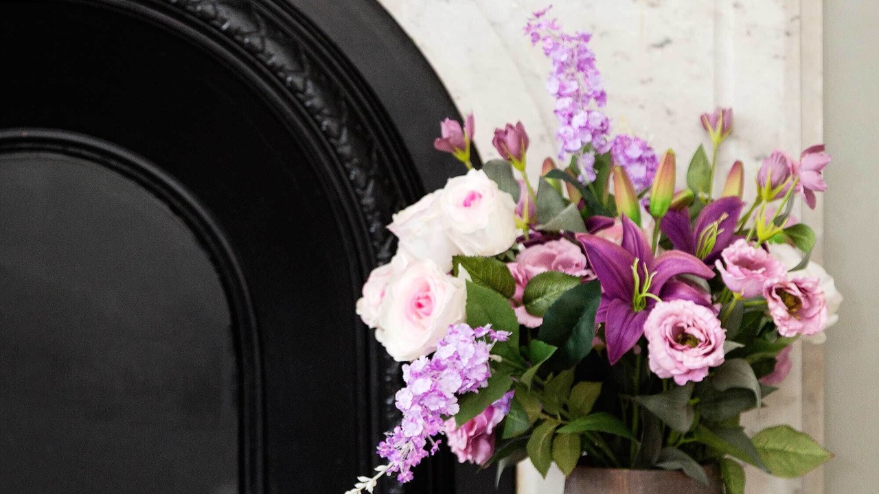 Photo of Others in Oval