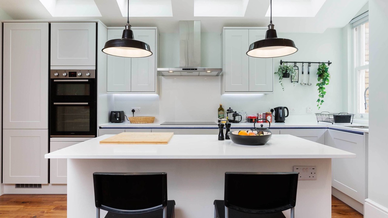 Photo of Kitchen in Oval