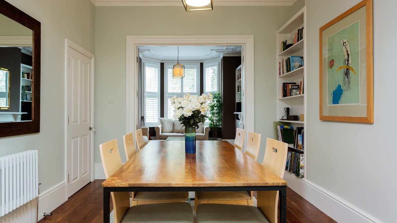 Photo of Others in Oval