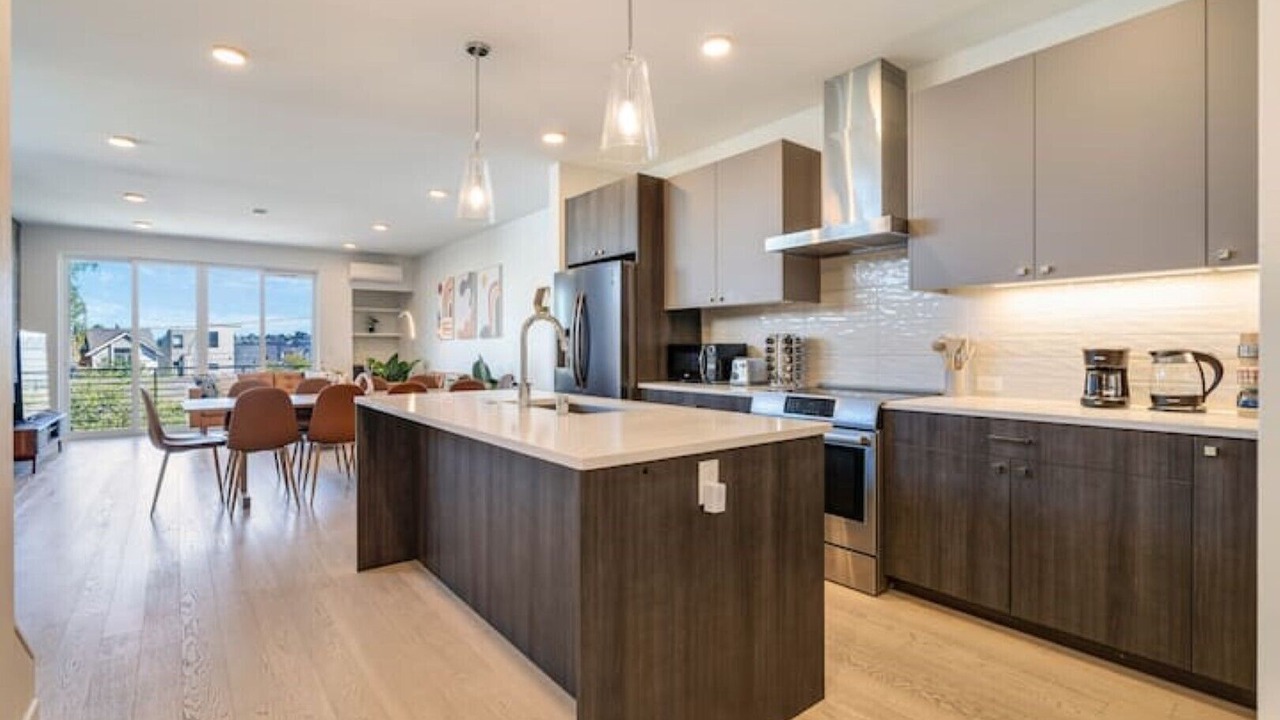 Photo of Kitchen in East Queen Anne