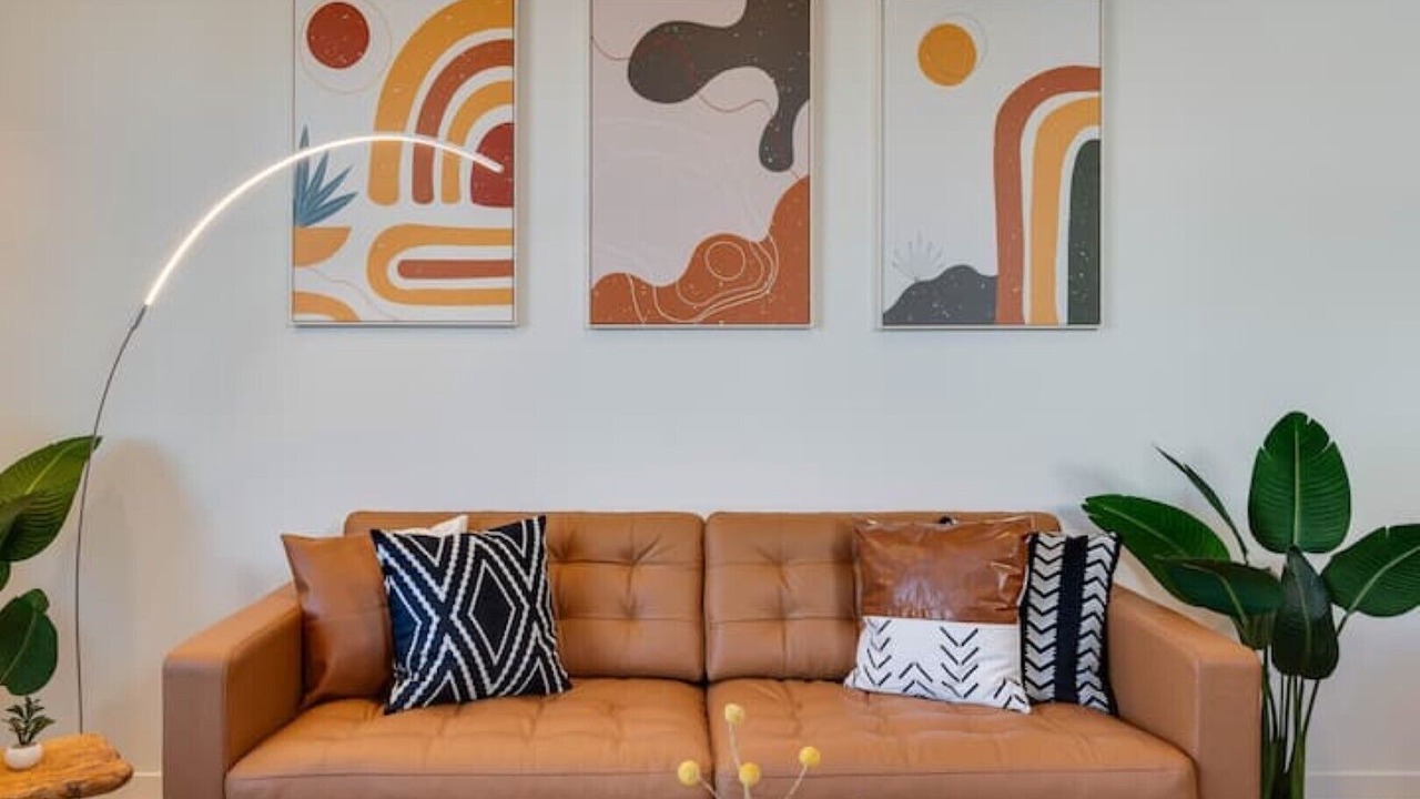 Photo of Livingroom in East Queen Anne