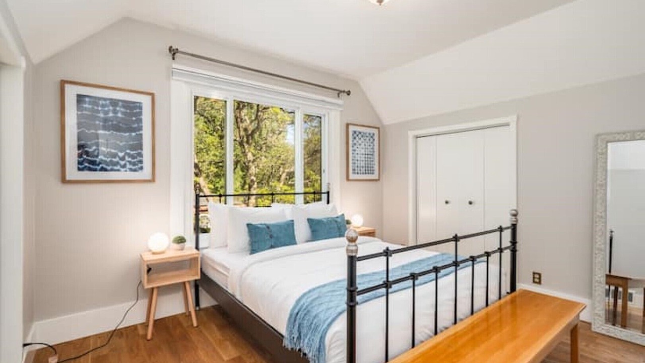 Photo of Bedroom in Miller Park