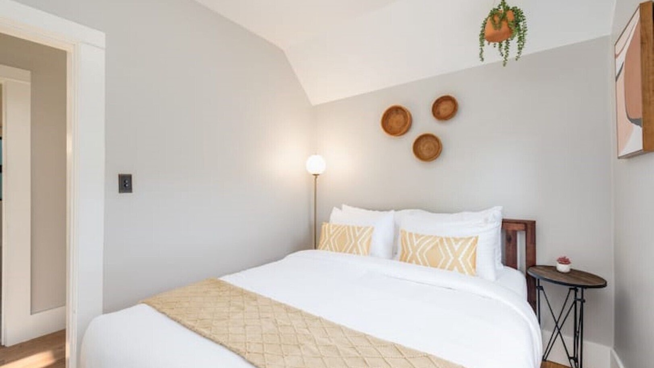 Photo of Bedroom in Miller Park