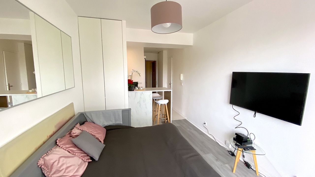 Photo of Bedroom in Prince–Marmottan