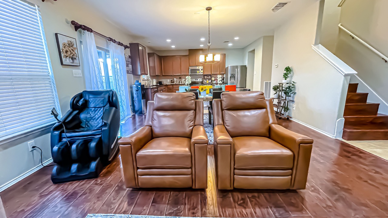 Photo of Livingroom in Pflugerville