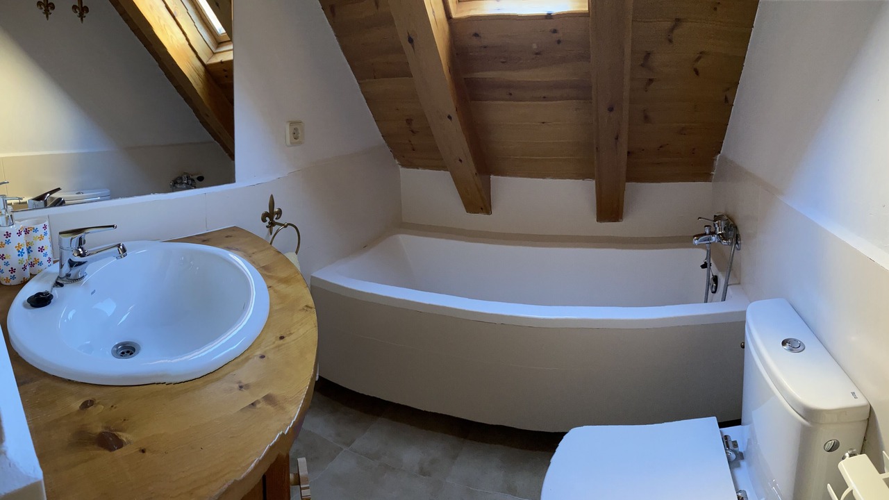 Photo of Bathroom in Tredos