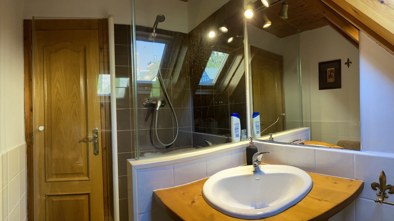 Photo of Bathroom in Tredos
