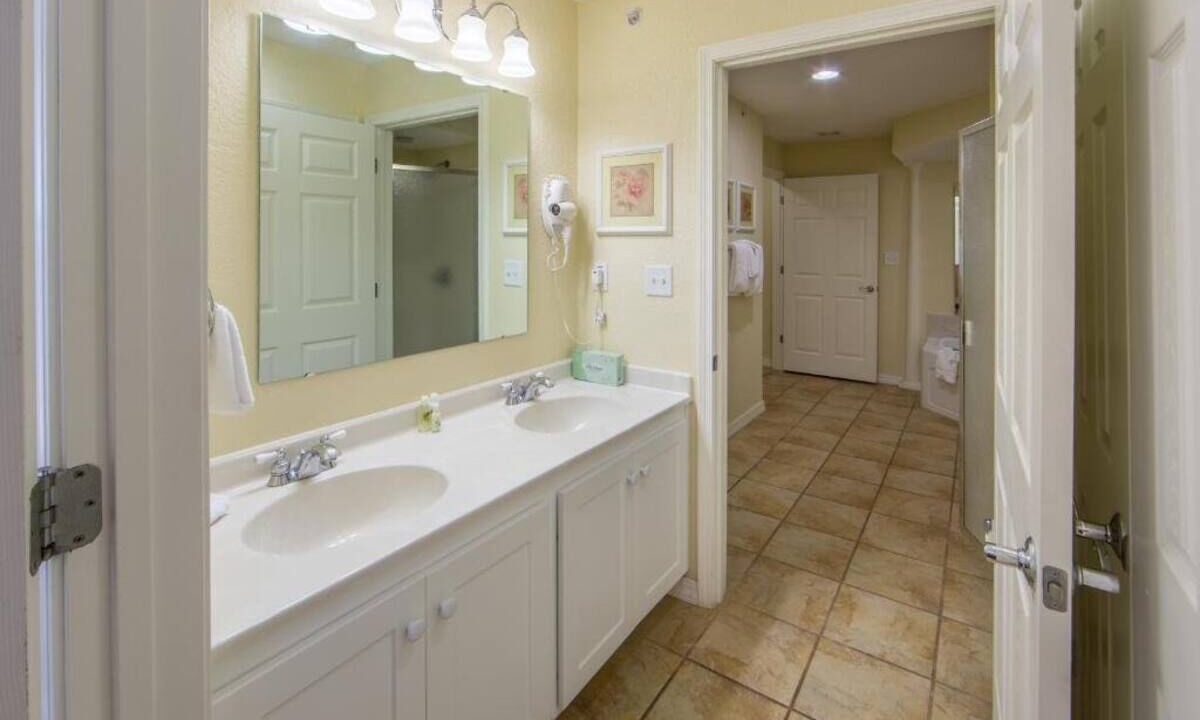 Photo of Bathroom in Clarkesville