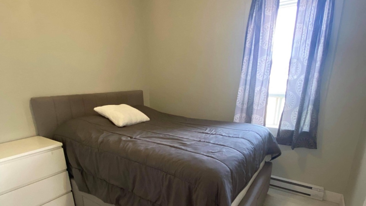 Photo of Bedroom in Rouyn-Noranda