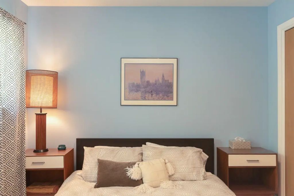 Photo of Bedroom in Miller Beach