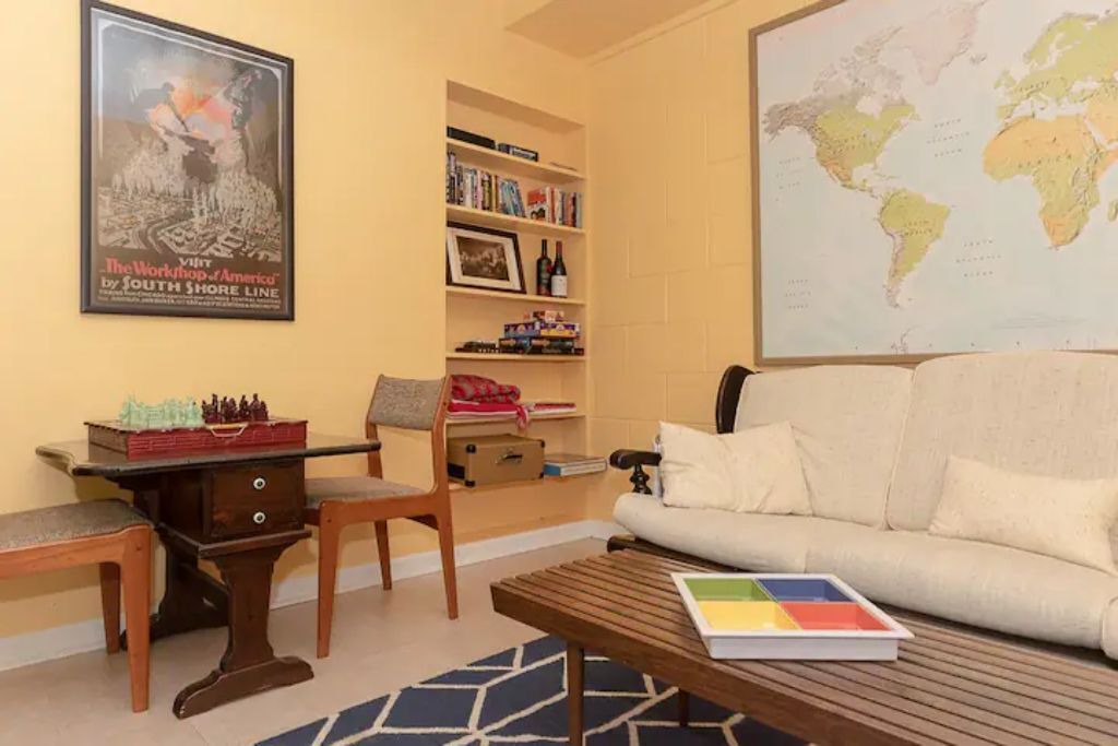 Photo of Livingroom in Miller Beach