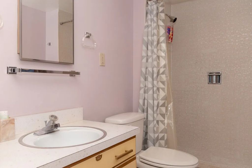 Photo of Bathroom in Miller Beach