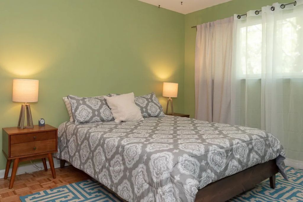Photo of Bedroom in Miller Beach
