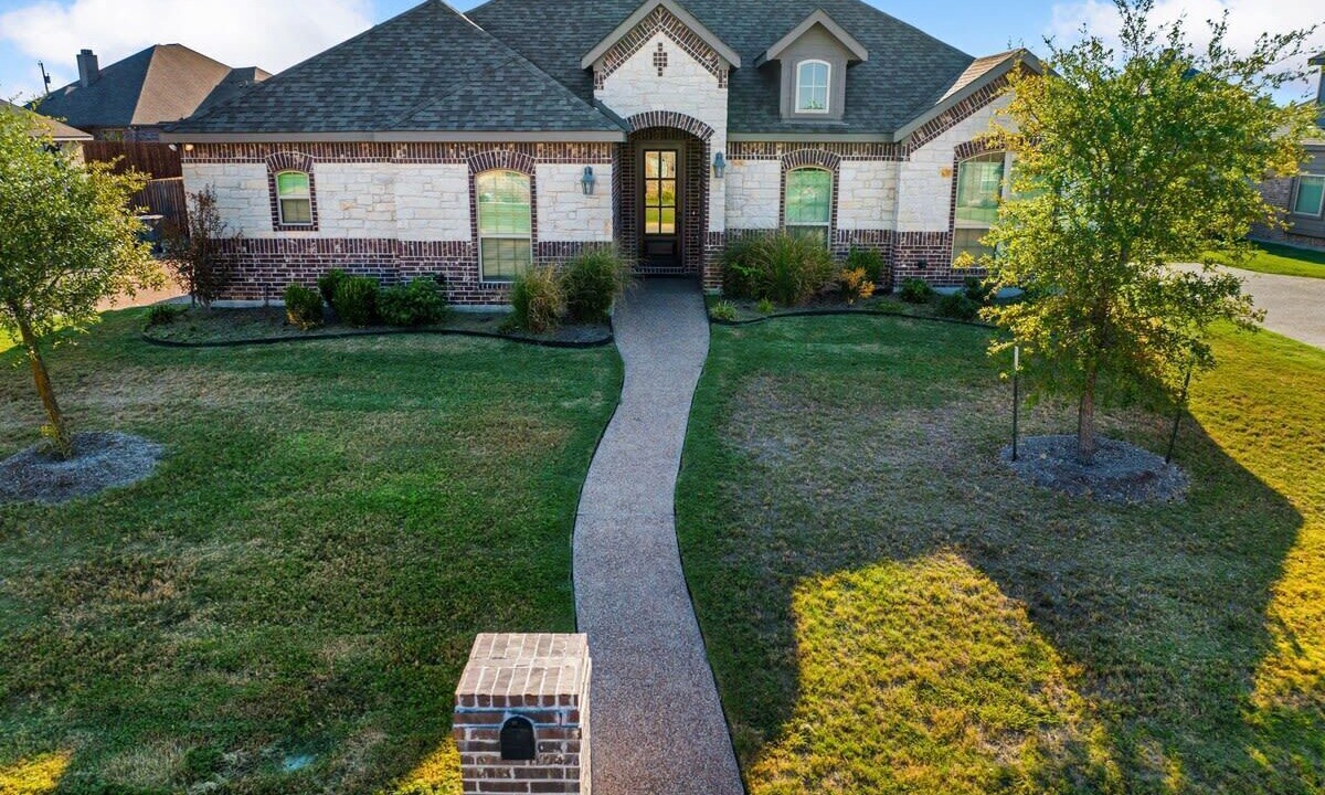 Photo of Outdoor in Hewitt