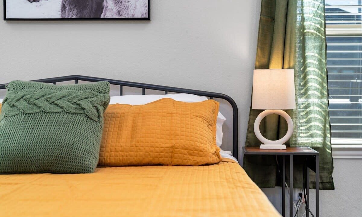 Photo of Bedroom in Hewitt