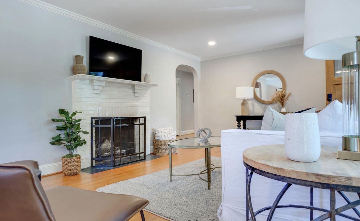 Photo of Livingroom in Southwest Raleigh