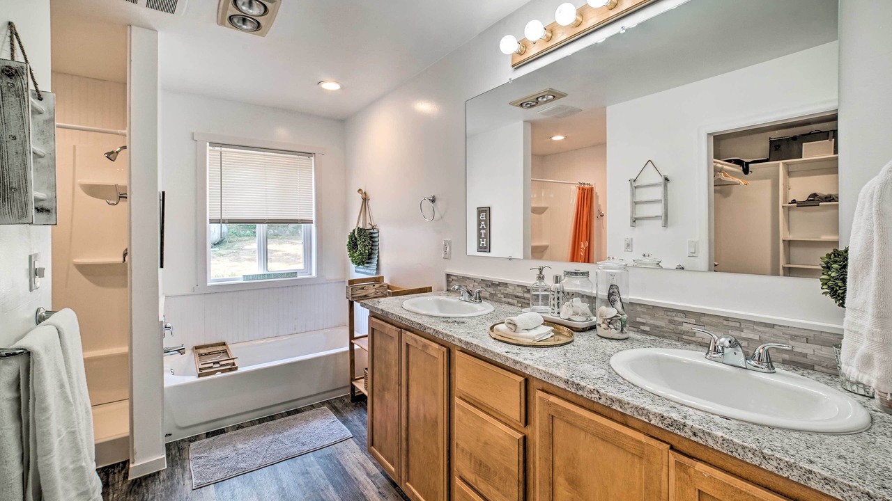 Photo of Bathroom in Union Hill-Novelty Hill