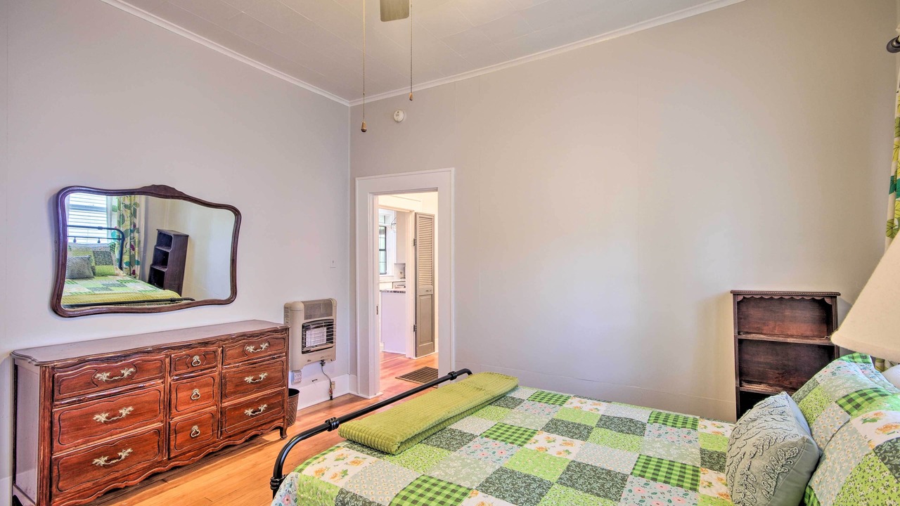 Photo of Bedroom in Natchez