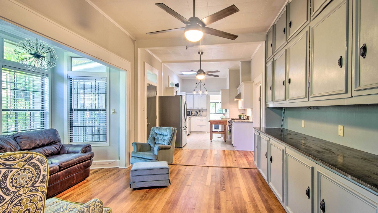 Photo of Livingroom in Natchez